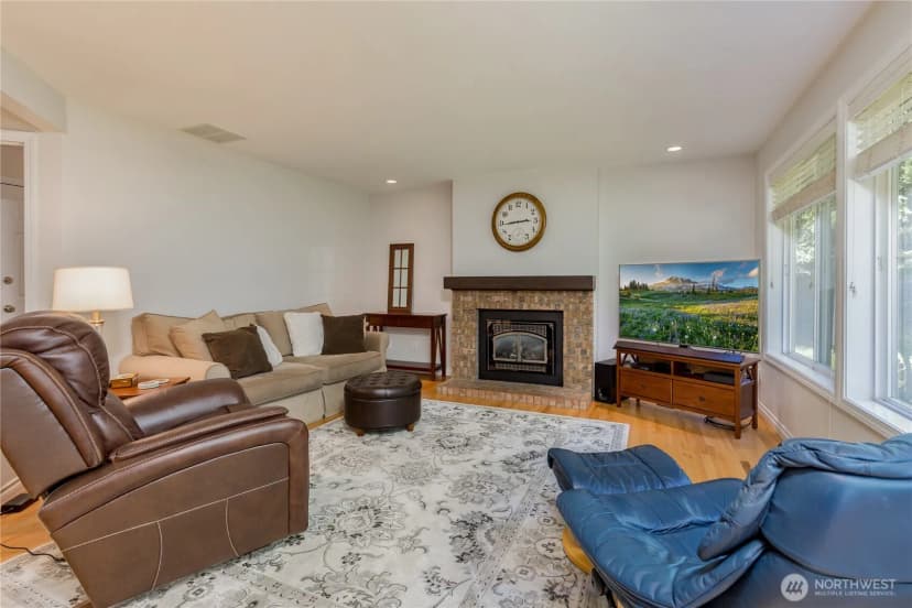 Property photo for 29938 200th Court Se, Kent photo 7