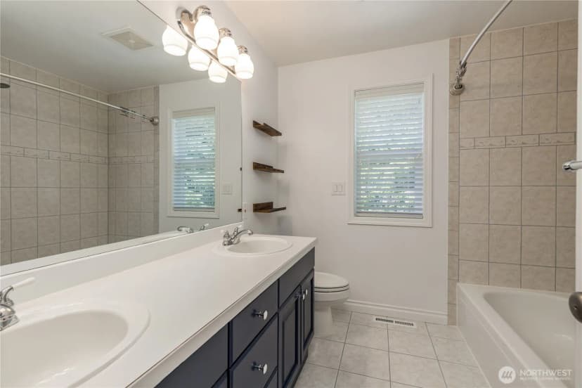 Property photo for 29938 200th Court Se, Kent photo 24