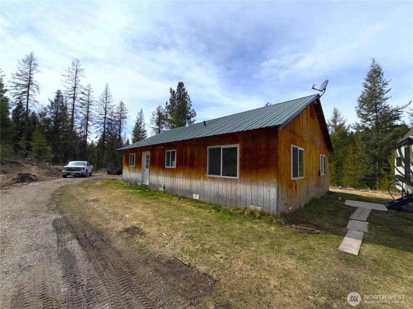 Property photo for 37 Gardner Creek Road, Republic photo 13