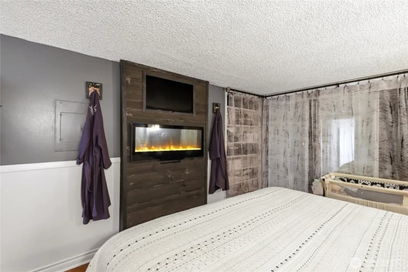 Property photo for 8406 Paine Street Sw, Lakewood photo 21