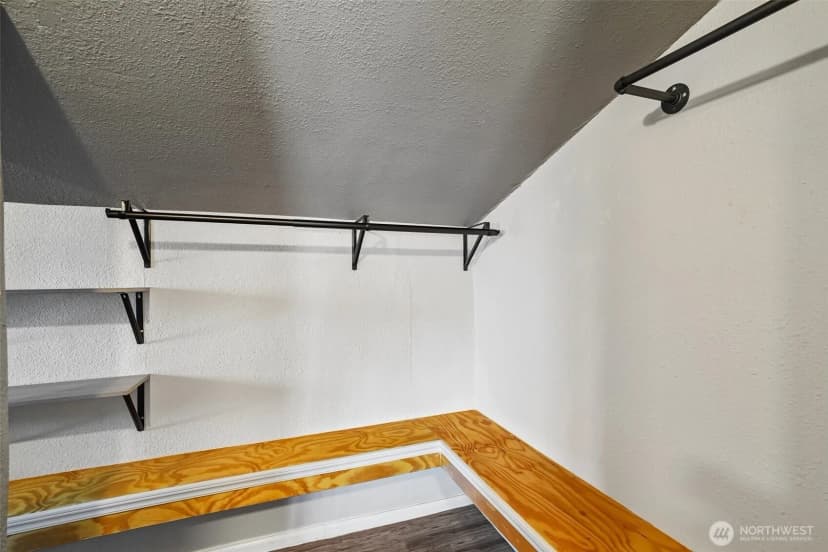 Property photo for 221 3rd Avenue Nw, Pacific photo 9