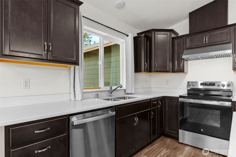 Property photo for 40 E Snowcrest Lane, Shelton photo 22