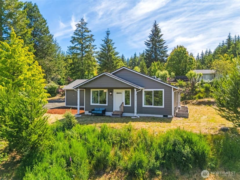 Property photo for 40 E Snowcrest Lane, Shelton