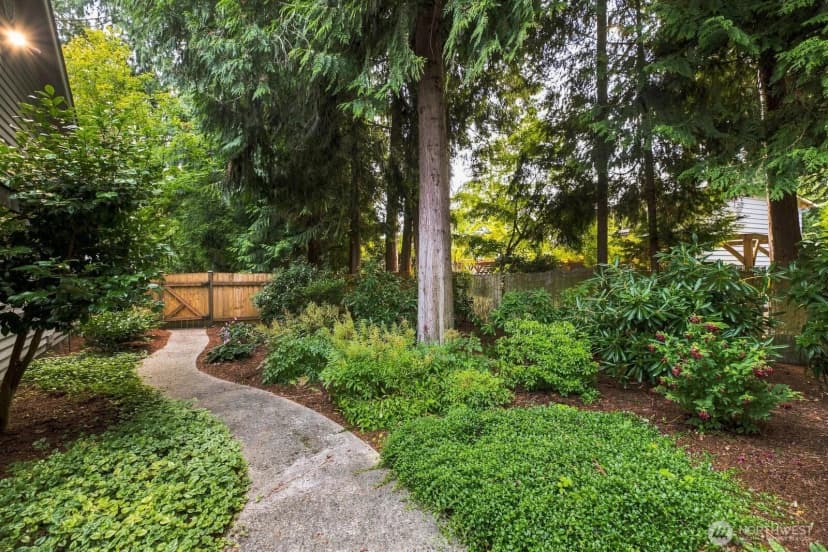 Property photo for 19326 2nd Drive Se #b, Bothell photo 32