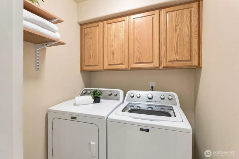 Property photo for 19326 2nd Drive Se #b, Bothell photo 26