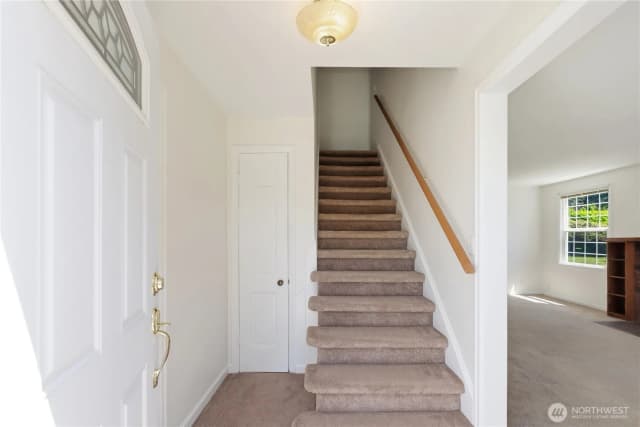 Property photo for 2926 Hawthorne Place Se, Olympia photo 2
