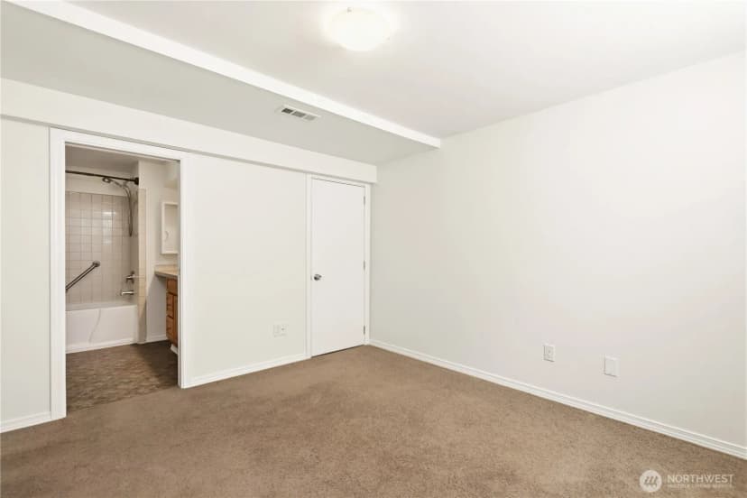 Property photo for 2926 Hawthorne Place Se, Olympia photo 29