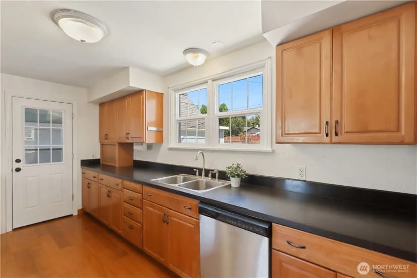 Property photo for 2926 Hawthorne Place Se, Olympia photo 10