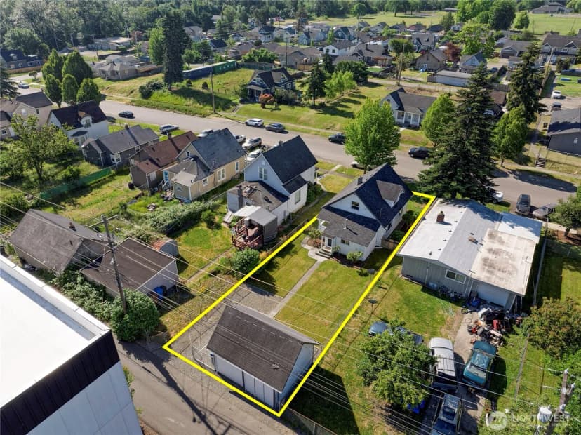 Property photo for 1615 E Wright Avenue, Tacoma photo 37