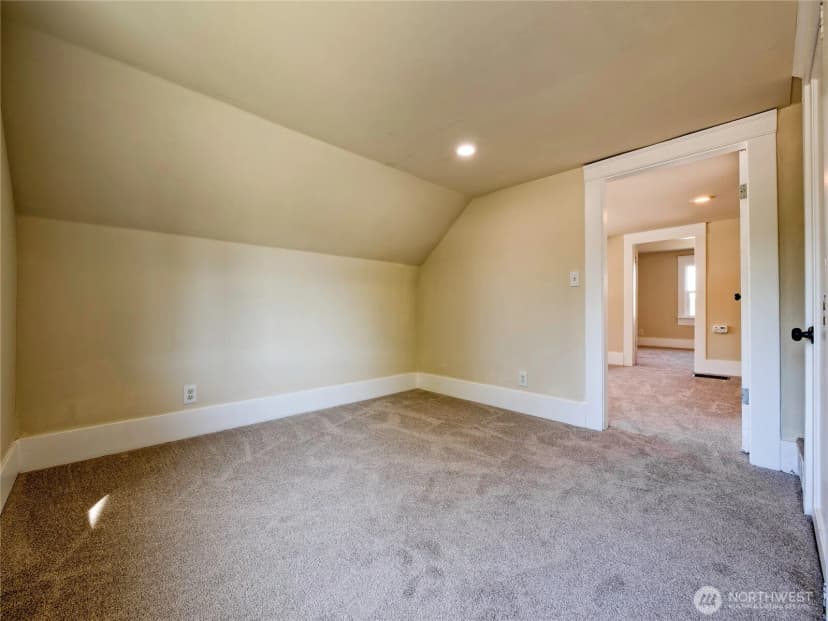 Property photo for 1615 E Wright Avenue, Tacoma photo 22