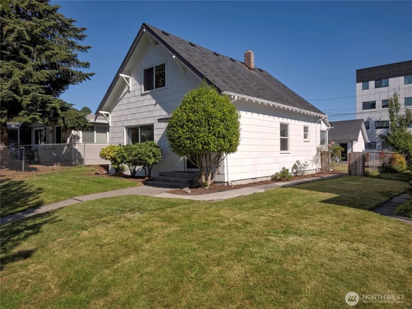 Property photo for 1615 E Wright Avenue, Tacoma photo 32