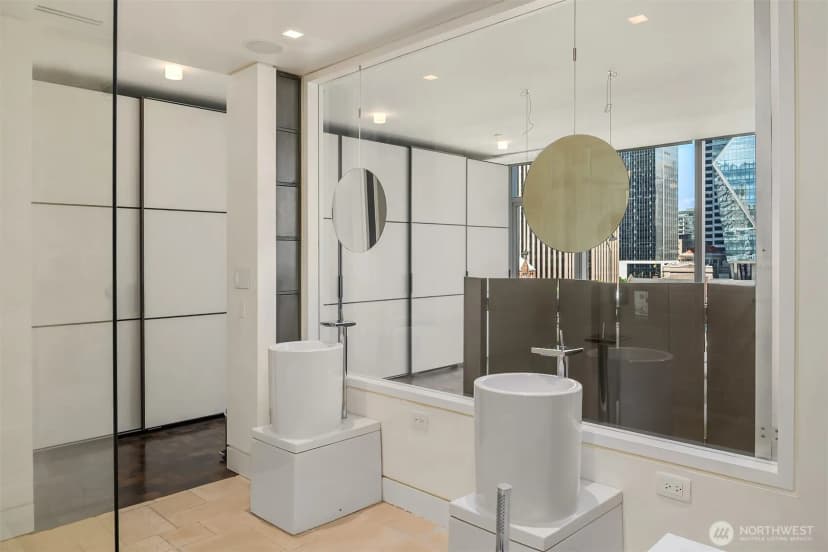 Property photo for 715 2nd Avenue #1505, Seattle photo 31