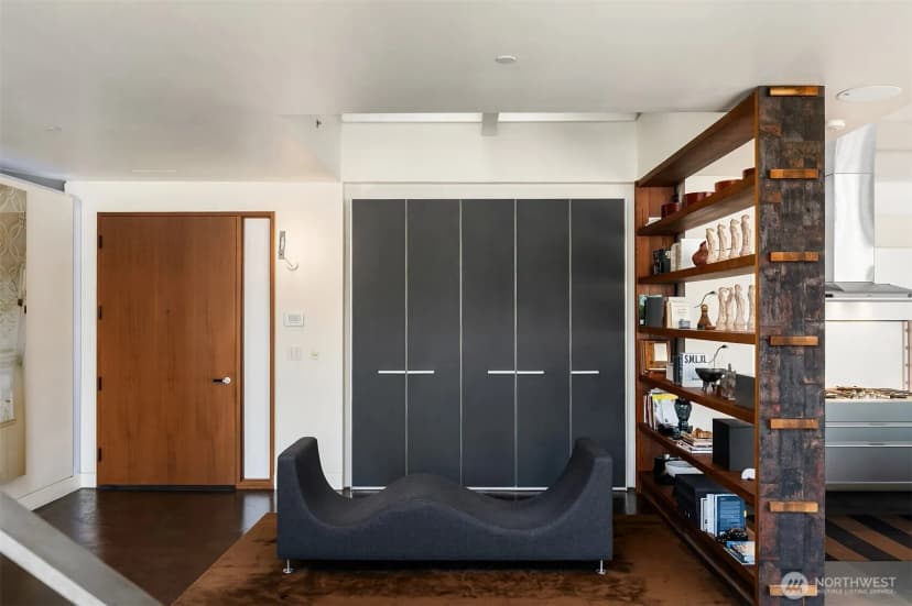 Property photo for 715 2nd Avenue #1505, Seattle photo 9