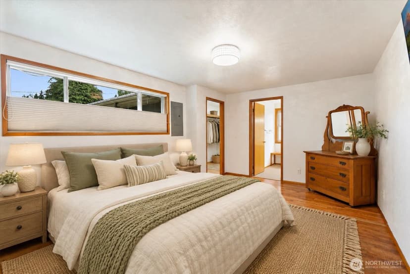 Property photo for 1121 Shelton Avenue Se, Renton photo 16