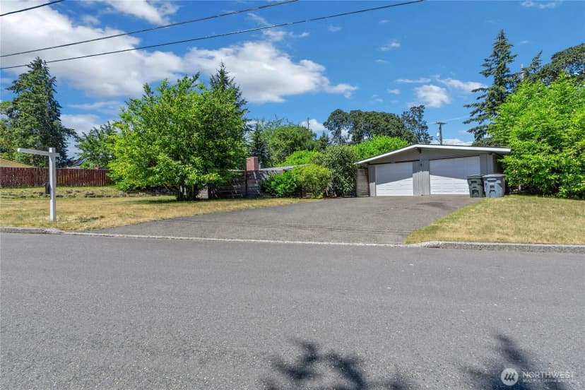 Property photo for 7801 Leschi Road Sw, Lakewood photo 20