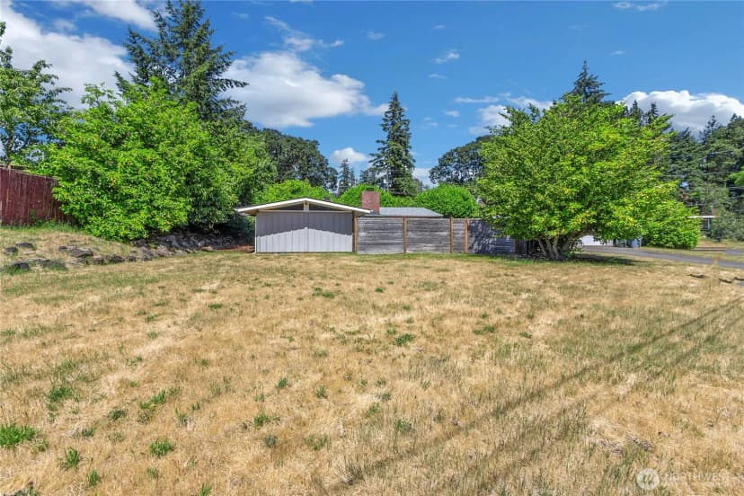 Property photo for 7801 Leschi Road Sw, Lakewood photo 18