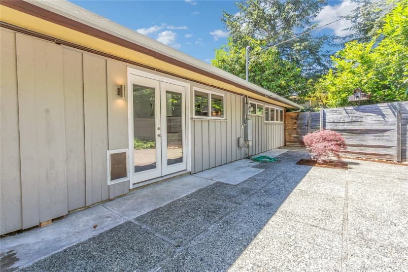 Property photo for 7801 Leschi Road Sw, Lakewood photo 16
