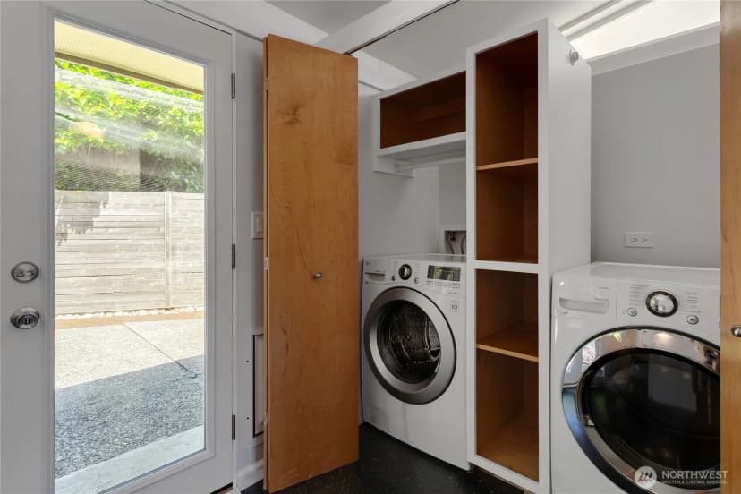 Property photo for 7801 Leschi Road Sw, Lakewood photo 14