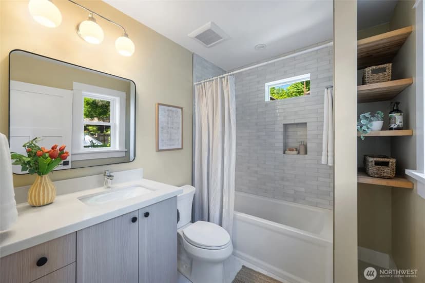 Property photo for 1822 31st Avenue, Seattle photo 23
