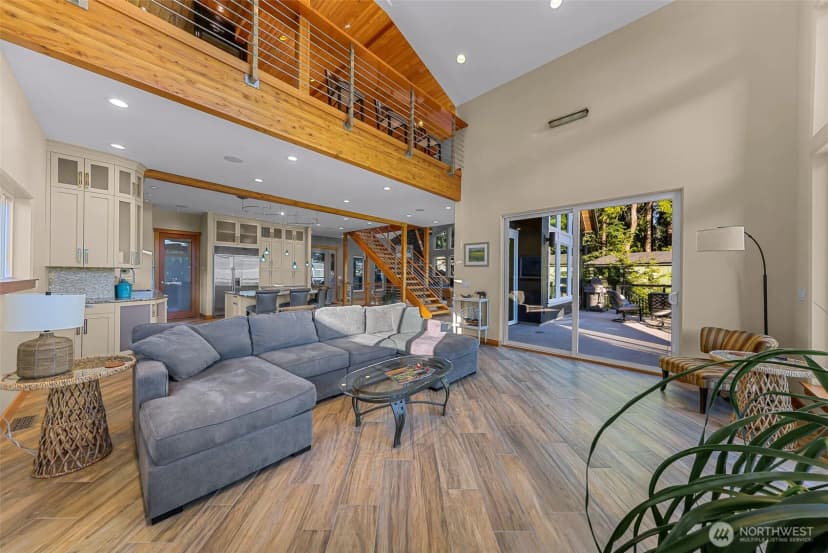 Property photo for 15404 Lakeview Avenue, Stanwood photo 9