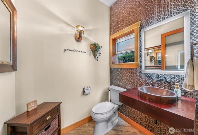 Property photo for 15404 Lakeview Avenue, Stanwood photo 10
