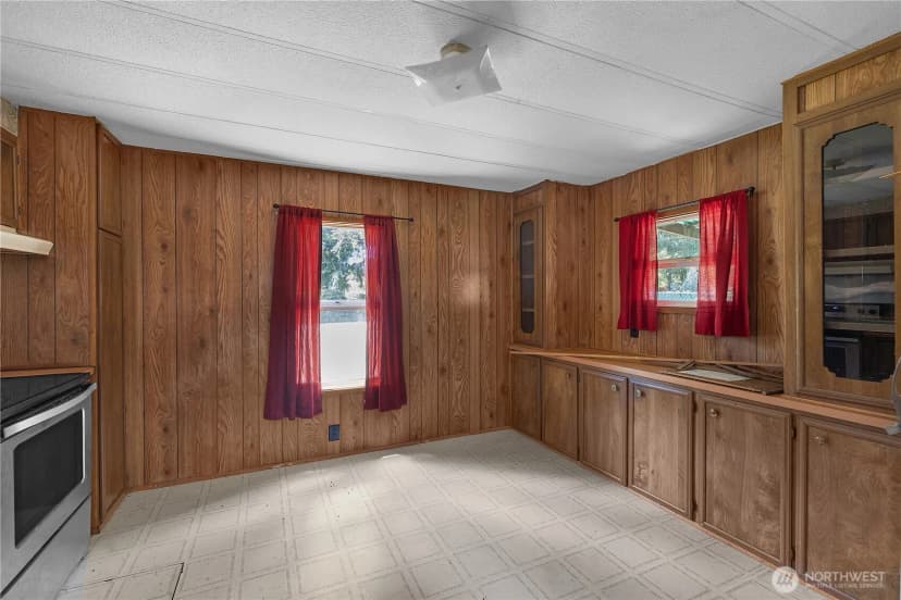Property photo for 9840 Channel Drive Nw, Olympia photo 5