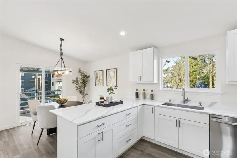 Property photo for 7002 42nd Avenue S, Seattle photo 12