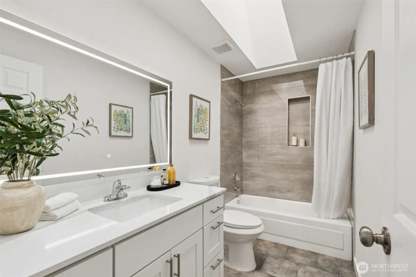 Property photo for 7002 42nd Avenue S, Seattle photo 21