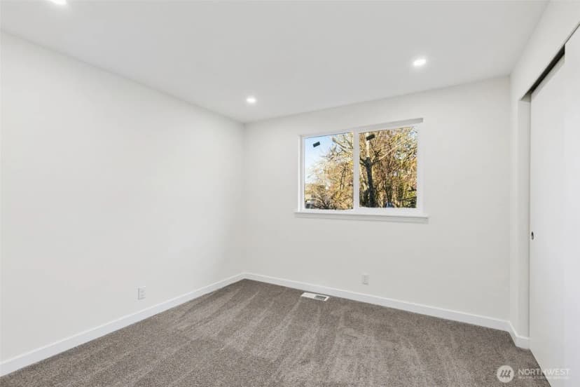 Property photo for 7002 42nd Avenue S, Seattle photo 24