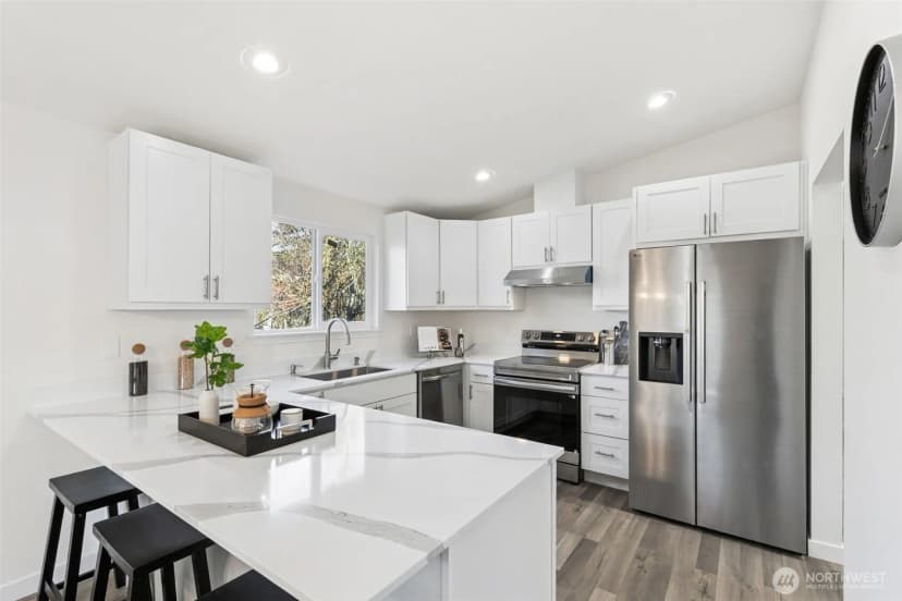 Property photo for 7002 42nd Avenue S, Seattle photo 13