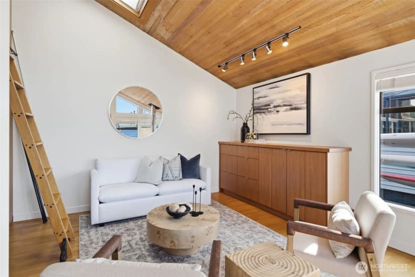 Property photo for 2031 Fairview Avenue E #i, Seattle photo 13