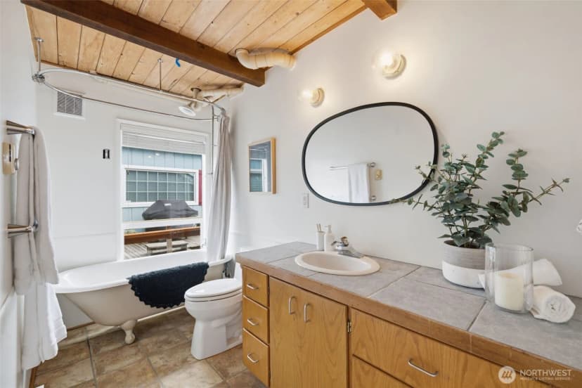 Property photo for 2031 Fairview Avenue E #i, Seattle photo 20