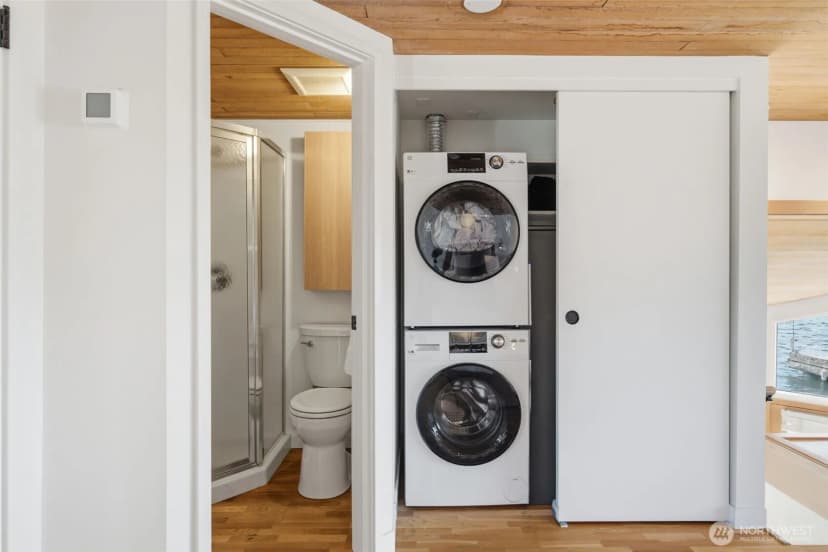Property photo for 2031 Fairview Avenue E #i, Seattle photo 26