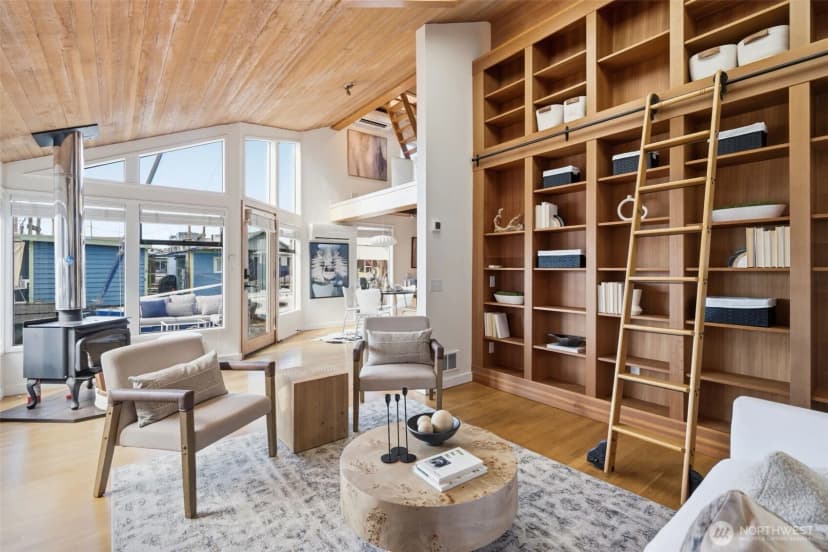 Property photo for 2031 Fairview Avenue E #i, Seattle photo 11