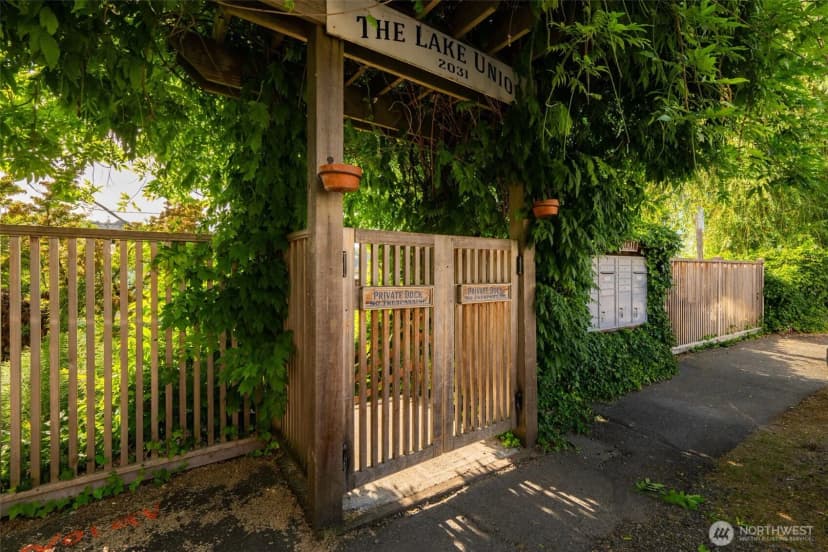 Property photo for 2031 Fairview Avenue E #i, Seattle photo 34