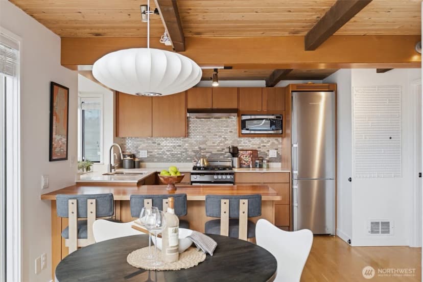 Property photo for 2031 Fairview Avenue E #i, Seattle photo 16