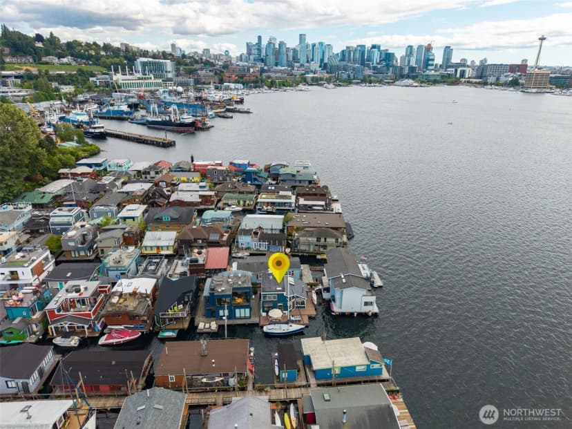 Property photo for 2031 Fairview Avenue E #i, Seattle photo 32