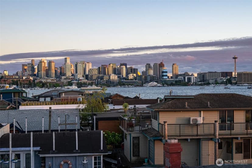 Property photo for 2031 Fairview Avenue E #i, Seattle photo 30