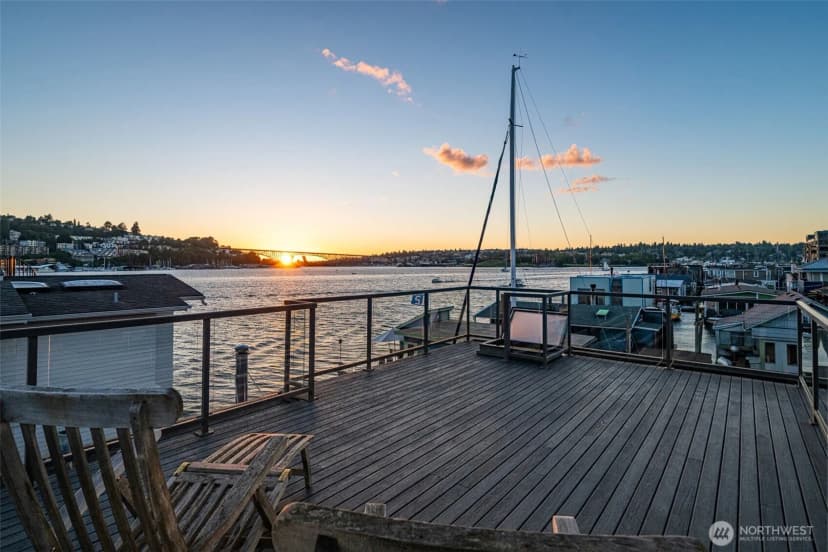 Property photo for 2031 Fairview Avenue E #i, Seattle photo 31