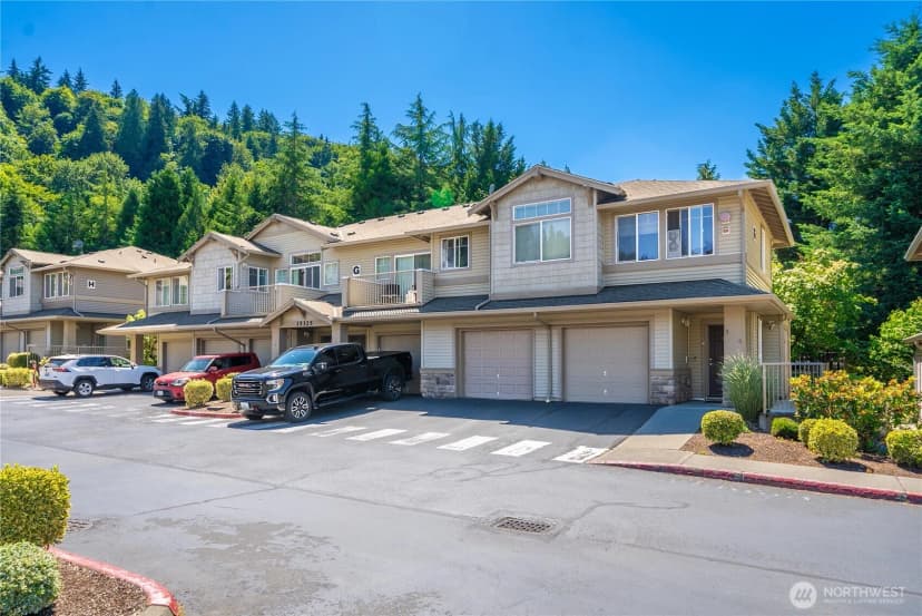 Property photo for 15325 Se 155th Place #g1, Renton photo 2
