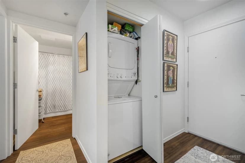 Property photo for 2901 S Jackson Street #304, Seattle photo 13