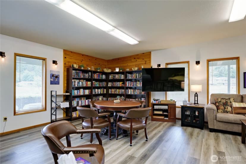 Property photo for 574 Nw Silver Glen Lane #41, Bremerton photo 30