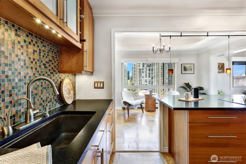 Property photo for 1400 Hubbell Place #ph110, Seattle photo 15
