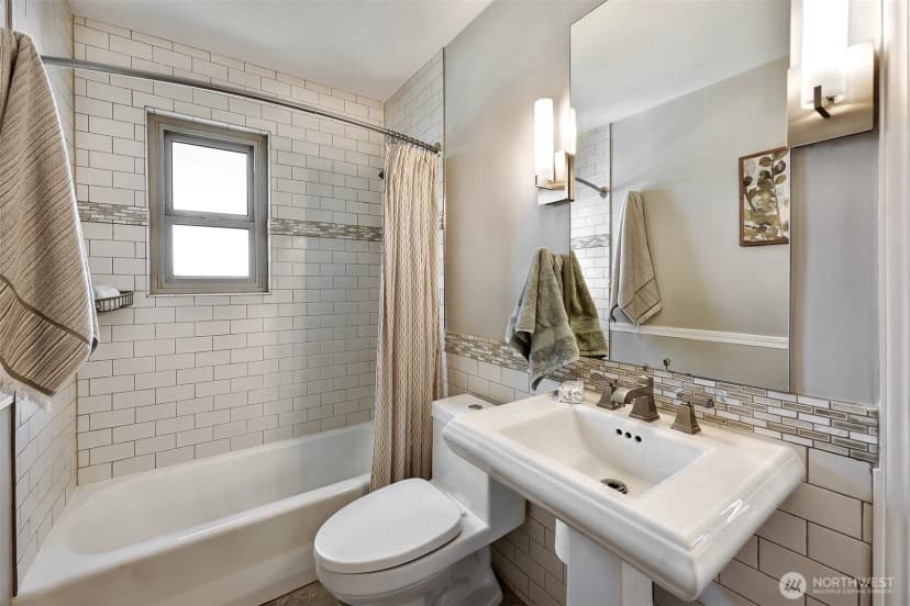 Property photo for 1400 Hubbell Place #ph110, Seattle photo 22