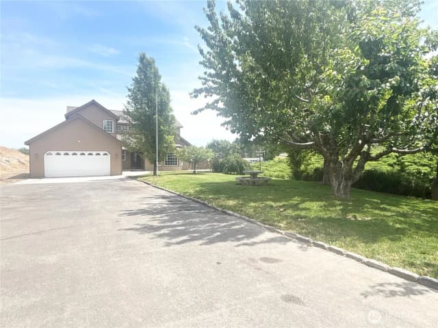 Property photo for 2261 Pleasant Hill Road, Selah