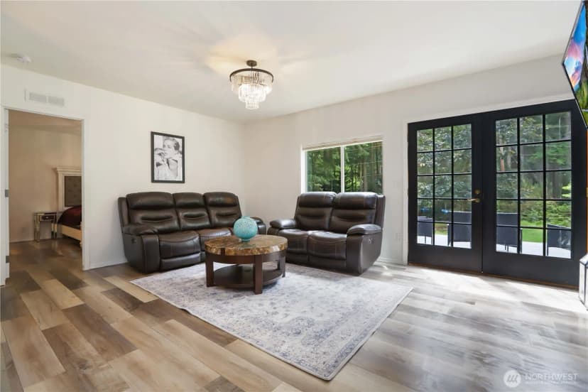 Property photo for 2811 Andreason Road, Langley photo 10