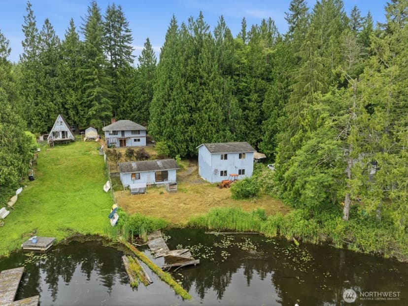 Property photo for 829 Sw Lake Roesiger Road, Snohomish