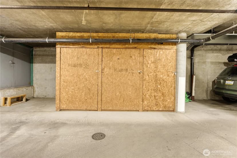 Property photo for 3435 California Avenue Sw #103, Seattle photo 32