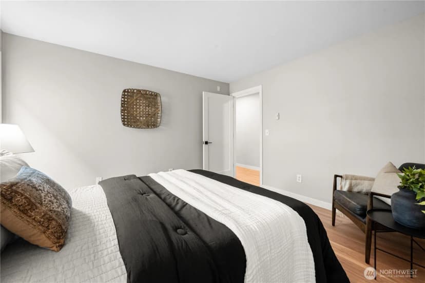 Property photo for 3435 California Avenue Sw #103, Seattle photo 19