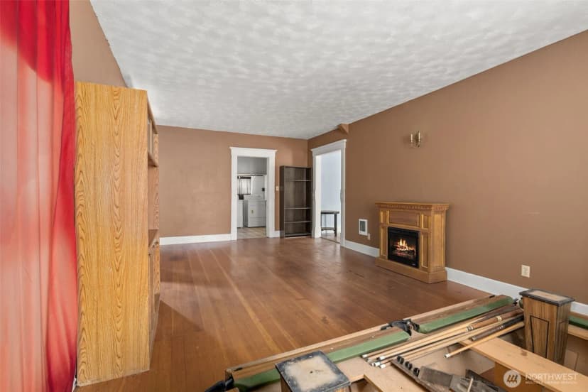 Property photo for 212 Alder Street, South Bend photo 8